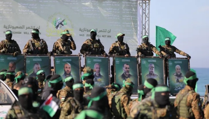 إعلان القسام تأجيل تسليم أسرى الاحتلال.. الأسباب والتداعيات