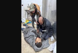 استشهاد طفلين برصاص الاحتلال وانفجار مخلفات بالنصيرات