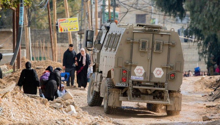 الاحتلال يواصل عدوانه على الضفة والمقاومة تتصدى