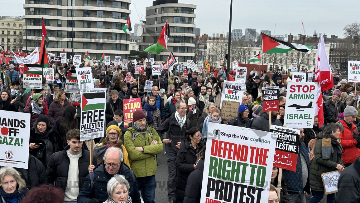 200ألف متظاهر أمام السفارة الأمريكية في لندن: غزة ليست للبيع