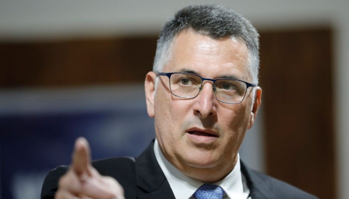 مؤسسة هند رجب تطالب الجنائية الدولية بمذكرة اعتقال لوزير خارجية الاحتلال