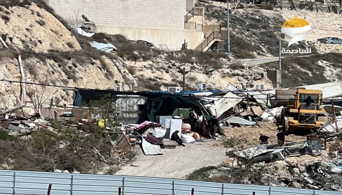 جرافات الاحتلال تهدم 4 منازل في جبل المكبر بالقدس