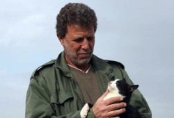 بعد 40 عاما بسجون الاحتلال.. عميد الأسرى الفلسطينيين يتنسم الحرية