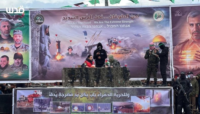 القسام تسلم 6 أسرى صهاينة بالدفعة السابعة لصفقة طوفان الأحرار