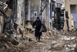 الأورومتوسطي يحذر من تهجير قسري يفرضه الاحتلال بالضفة