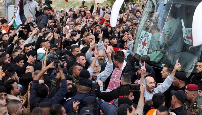 القدرة: تحرير الدفعة السابعة من الأسرى تؤكد نجاح شعبنا في معركة الإرادة