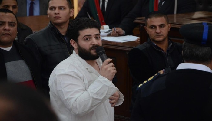 قضاء الانقلاب يحاكم أسامة نجل الرئيس مرسي و71 آخرين