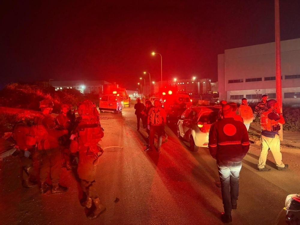 إصابة مستوطن صهيوني بإطلاق نار قرب مستوطنة أرئيل وانسحاب المنفذ