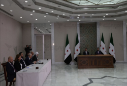 الشرع يوقع مسوّدة الإعلان الدستوري السوري للمرحلة الانتقالية.. أهم المواد