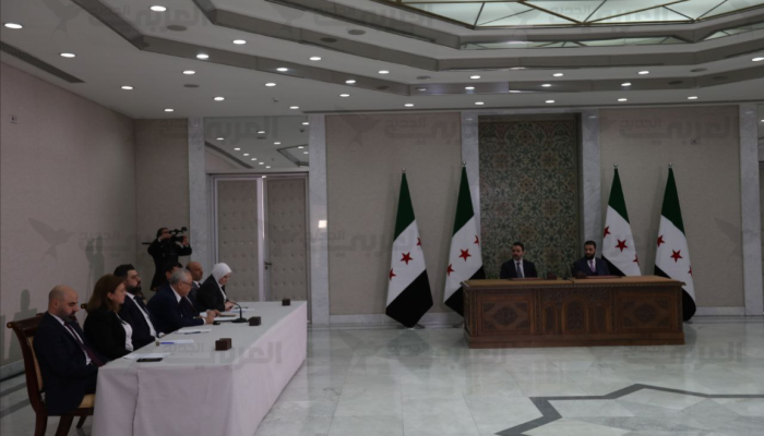 الشرع يوقع مسوّدة الإعلان الدستوري السوري للمرحلة الانتقالية.. أهم المواد