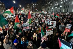الآلاف يعتصمون في لندن رفضا لاستئناف العدوان على غزة