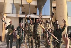 الجيش السوداني ينتزع القصر الرئاسي من ميليشيا حميدتي في الخرطوم
