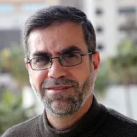 لماذا لا تستسلم يا عمر؟!