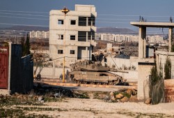 العدو الصهيوني يتوغل مجددا في سورية ويقصف موقعاً عكسرياً بريف درعا