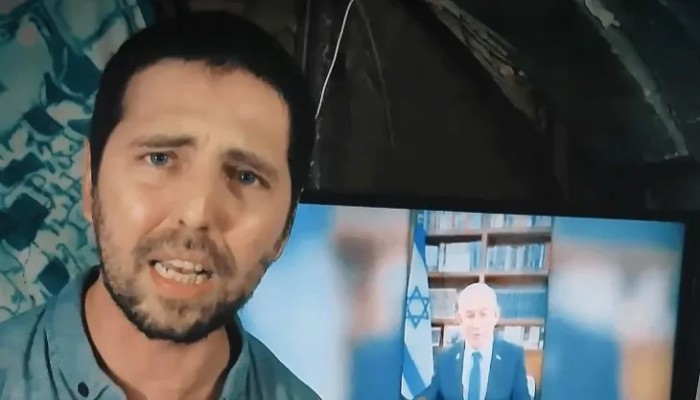 أسير صهيوني في فيديو نشرته القسام: لا أحد يمكنه إخراجنا بالقوة