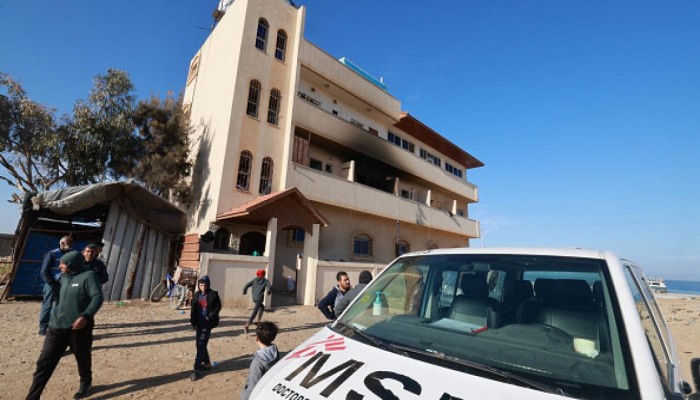 استشهاد أحد موظفي أطباء بلا حدود مع أفراد أسرته بغزة