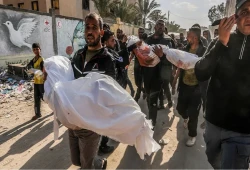 أوبزيرفر: غزة تتعرض لحرب إبادة بتمويل غربي