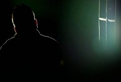 المقاومة تضبط متخابرًا خلال بحثه عن دلائل لأسرى العدو