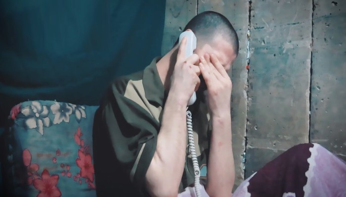 القسام تبث تسجيلا لأسير صهيوني يتوسل للإفراج عنه