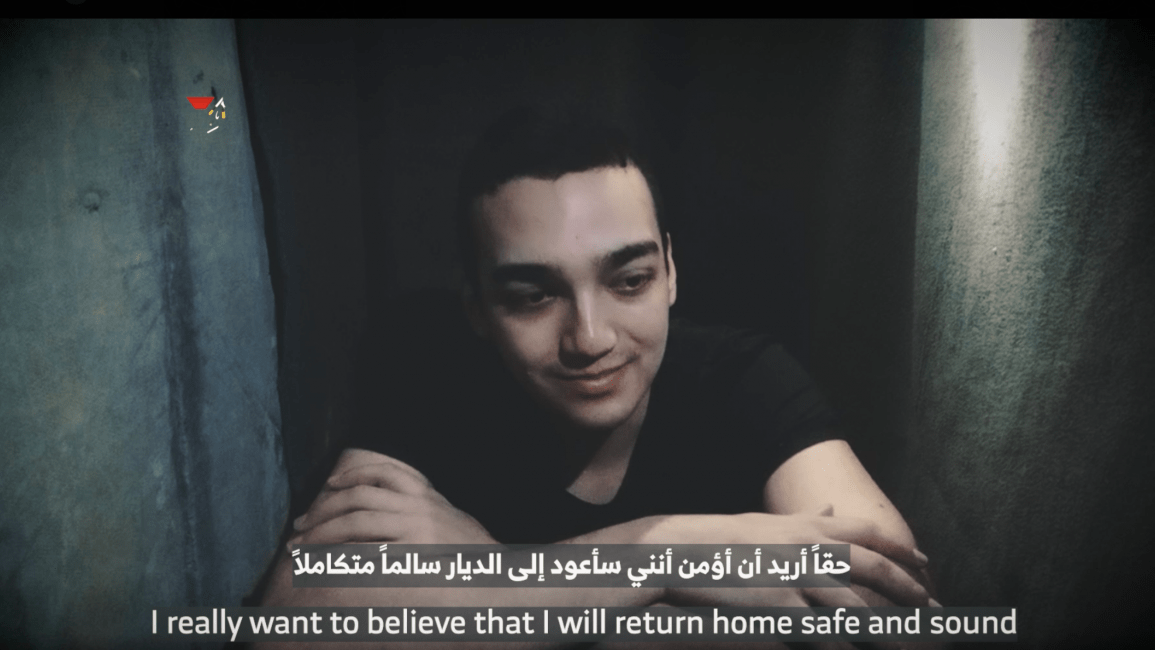 أبو عبيدة يعلن استشهاد أحد أفراد حراسة الأسير عيدان ألكسندر