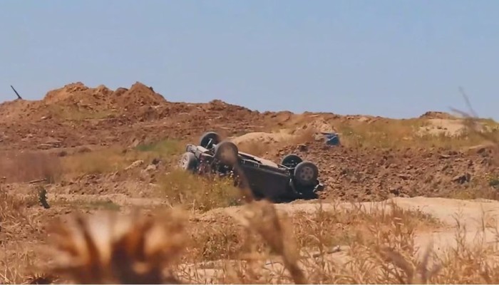 القسام تبث مشاهد مثيرة لكمين كسر السيف.. انقلاب الجيب والإجهاز على من فيه