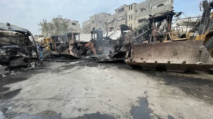 الاحتلال يدمر مُعدّات البحث عن شهداء.. الحقد على الأحياء والأموات