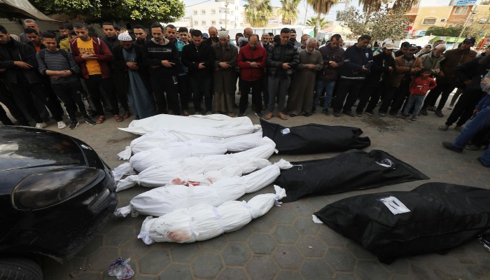 الاحتلال يقتل 32 طفلا و22 امرأة يوميًّا في غزة