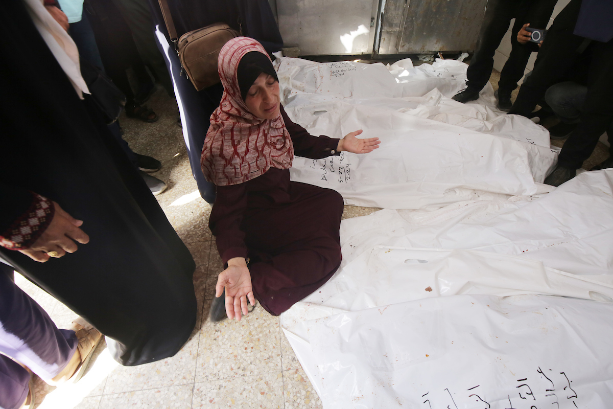 العفو الدولية: الاحتلال يرتكب إبادة جماعية على الهواء مباشرة