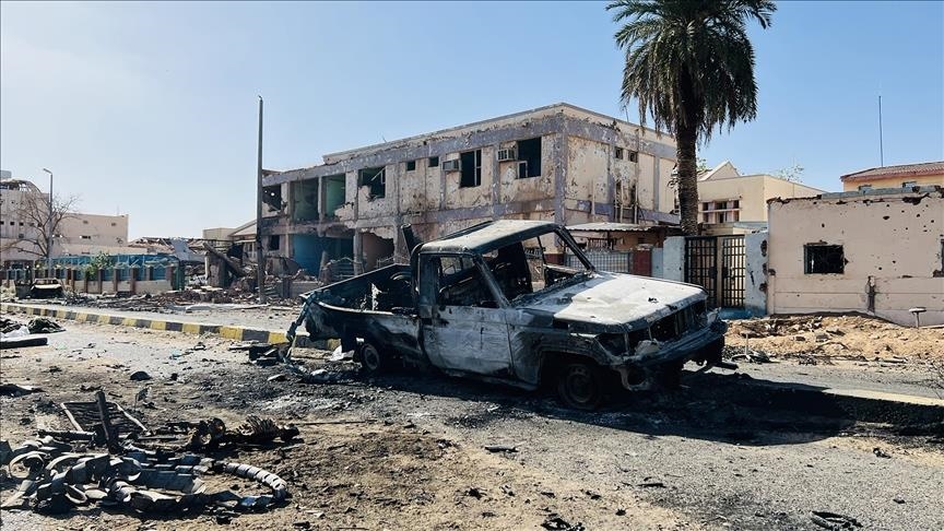 مقتل 12 سودانيا بقصف عشوائي للدعم السريع على الفاشر