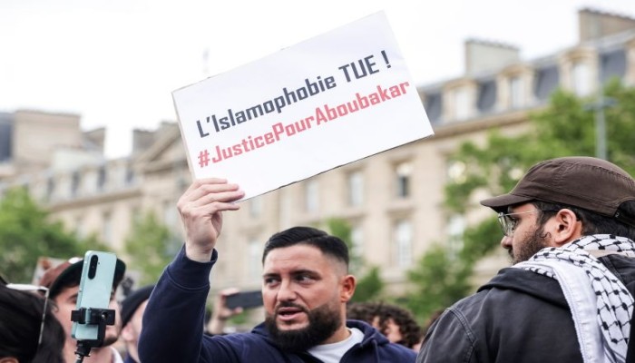 مظاهرات في فرنسا تندد بمقتل شاب مسلم