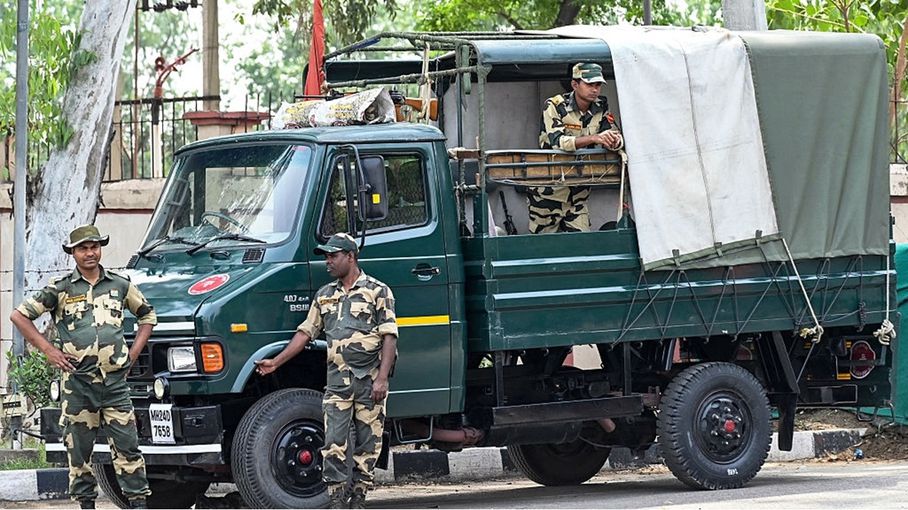 34 قتيلا في قصف متبادل بين الهند وباكستان