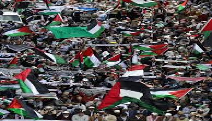 مظاهرات حاشدة في المغرب تطالب بوقف الإبادة الصهيونية بغزة