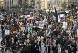 جامعة كولومبيا توقف 65 طالبا عن الدراسة بسبب تأييدهم لفلسطين