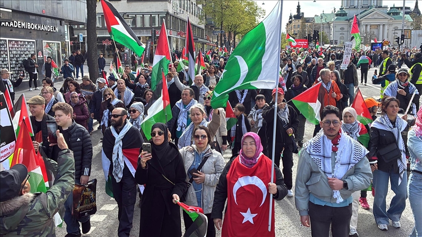 مسيرة حاشدة في ستوكهولم تنديدا بالإبادة الصهيونية في غزة