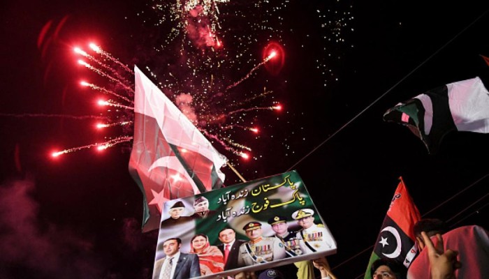 باكستان تحتفل بالنصر.. وتوقعات بخرق وقف إطلاق النار مع الهند