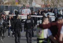 حماس تبارك عملية الطعن في القدس وتدعو إلى تصعيد المقاومة