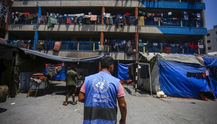 أونروا: الاحتلال قتل 300 من موظفينا في غزة