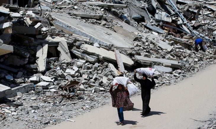 لوموند تطالب بوقف التطهير العرقي في غزة وتصف التهجير  بالوقاحة