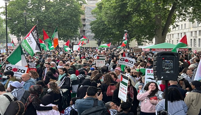 مظاهرة لمسلمي بريطانيا تطالب بوقف مبيعات الأسلحة للاحتلال الصهيوني