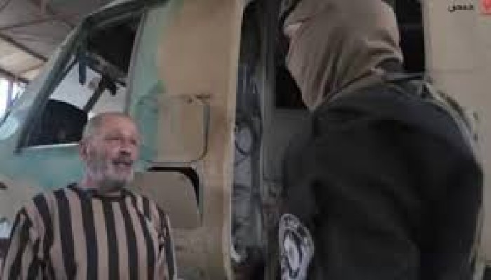 سورية.. القبض على طيار نفذ مئات الطلعات بالبراميل المتفجرة