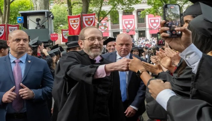 جامعة هارفارد تدعو لإنهاء حرب الإبادة في غزة