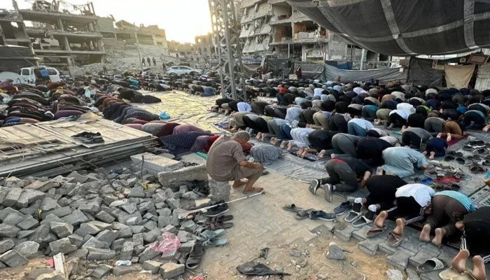 غزة تستقبل عيدها الرابع تحت وطأة الإبادة والتجويع