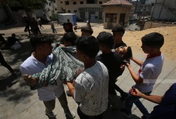 5 شهداء برصاص الاحتلال في مركز توزيع المساعدات الأمريكي برفح