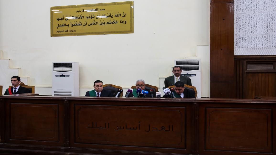 قضاء الانقلاب يحاكم 300 مواطن بتهمة الإرهاب الملفقة