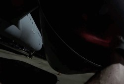 نشطاء يقتحمون قاعدة عسكرية بريطانية ويرفعون علم فلسطين