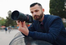 استشهاد الصحفي إسماعيل أبو حطب باستهداف الاحتلال غرب غزة