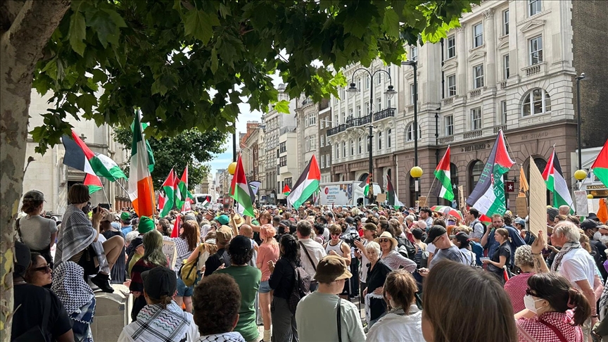 مظاهرة في بريطانيا رفضا لتصنيف جماعة فلسطين أكشن كمنظمة إرهابية