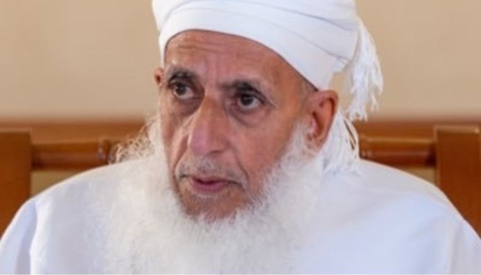 مفتي عمان يحذر: التطبيع صفقة خاسرة مع كيان زائل