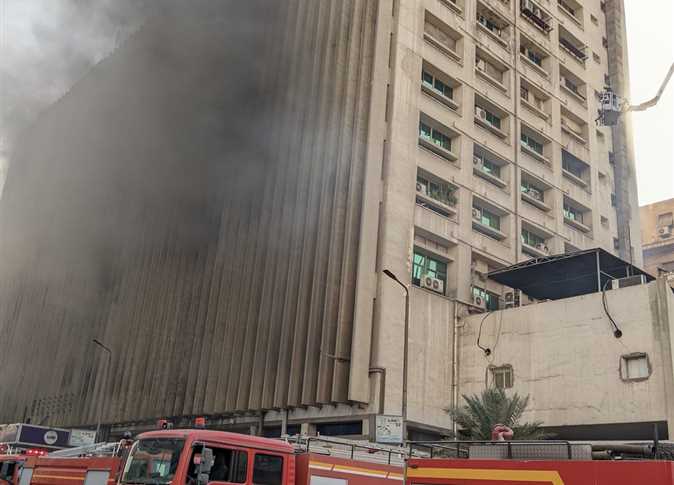 حريق ضخم يلتهم سنترال رمسيس وسط القاهرة و27 مصابا في الحادث