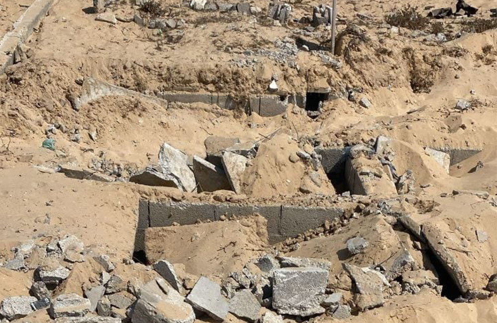 الاحتلال ينتهك حرمة المقابر بخانيونس ويختطف جثامين من المقبرة التركية